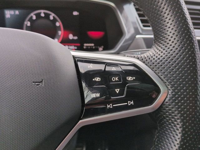 Used 2022 Volkswagen Tiguan SE R-Line AWD/4WD image 14