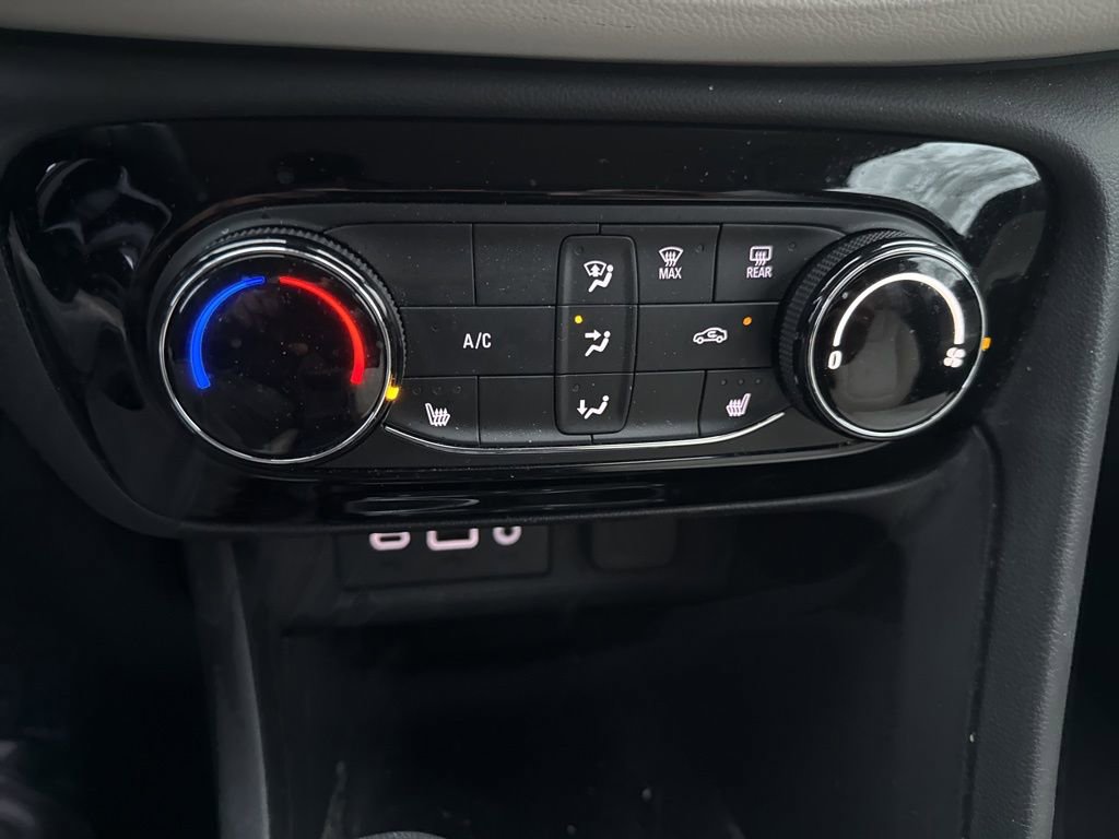 Used 2023 Buick Encore GX Preferred w/ Cold Weather Comfort Package image 22