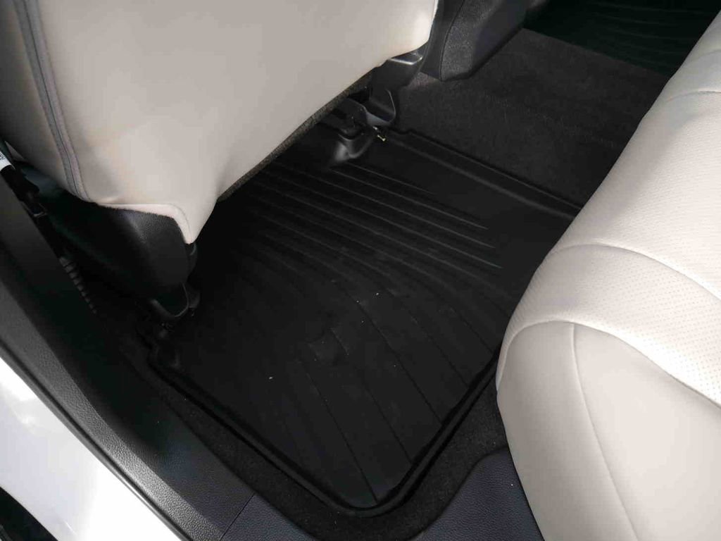 Used 2024 Honda Accord Touring image 15