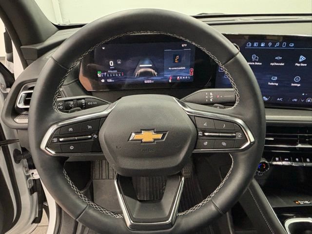 Used 2025 Chevrolet Traverse LT w/ Driver Confidence Package image 21