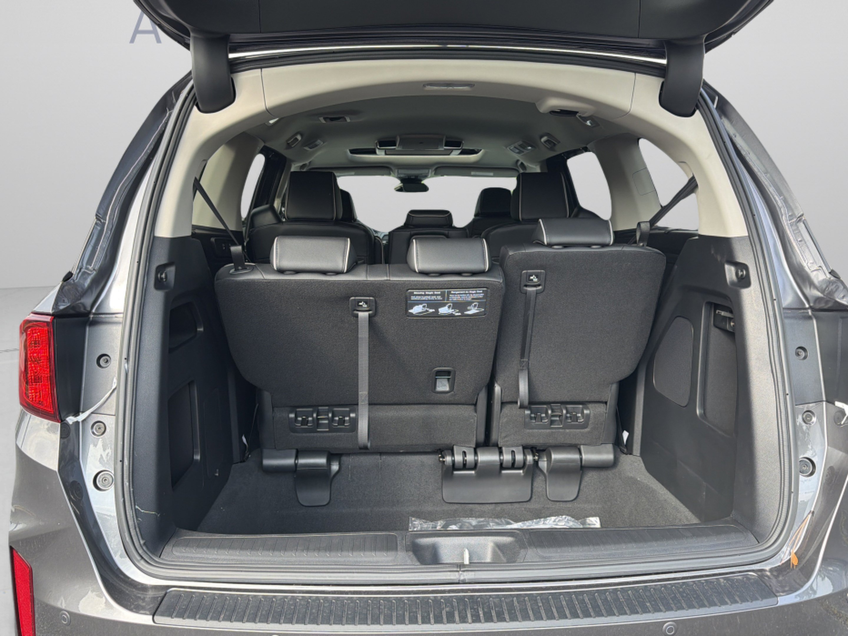 New 2026 Honda Odyssey Touring image 24
