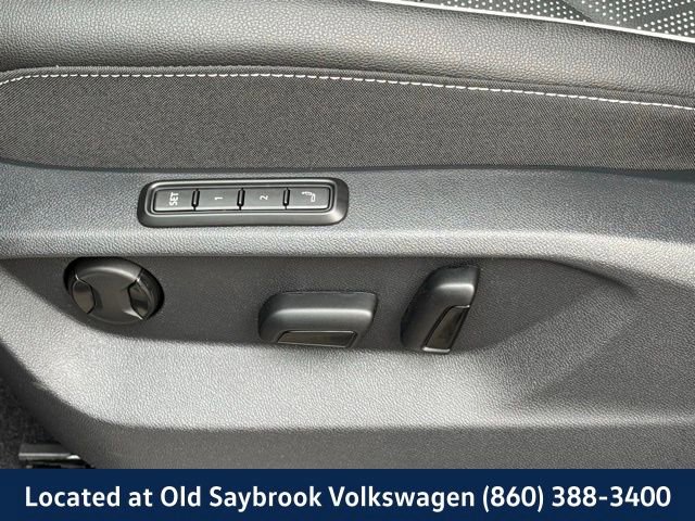 New 2025 Volkswagen Atlas SEL Premium R-Line image 32