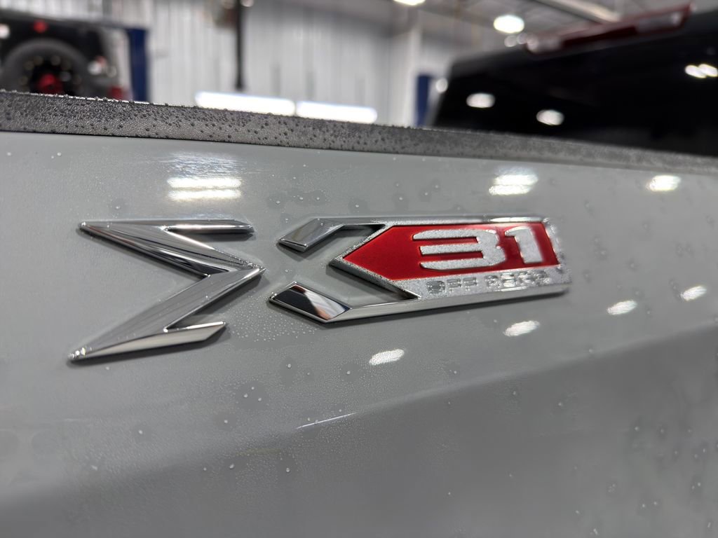 Used 2024 GMC Sierra 1500 SLE image 10