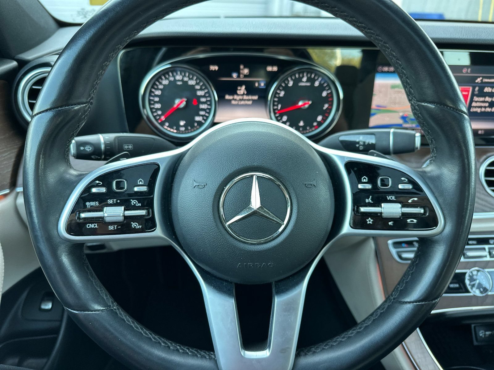 Used 2019 Mercedes-Benz E 300 image 23