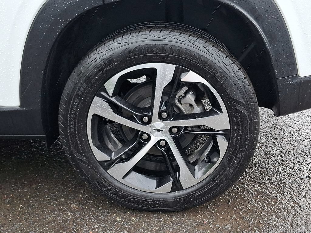 Certified 2024 Chevrolet Trax RS FWD image 31