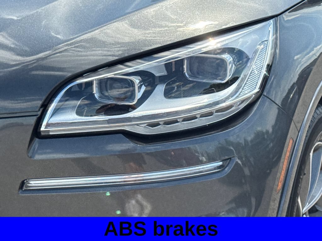 Used 2020 Lincoln Aviator Grand Touring w/ Equipment Group 301A AWD/4WD image 17