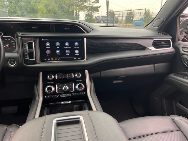 Used 2021 GMC Yukon Denali w/ Denali Premium Package RWD image 16