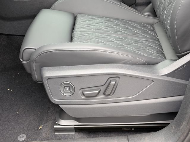 New 2026 Audi SQ5 Premium Plus AWD/4WD image 9