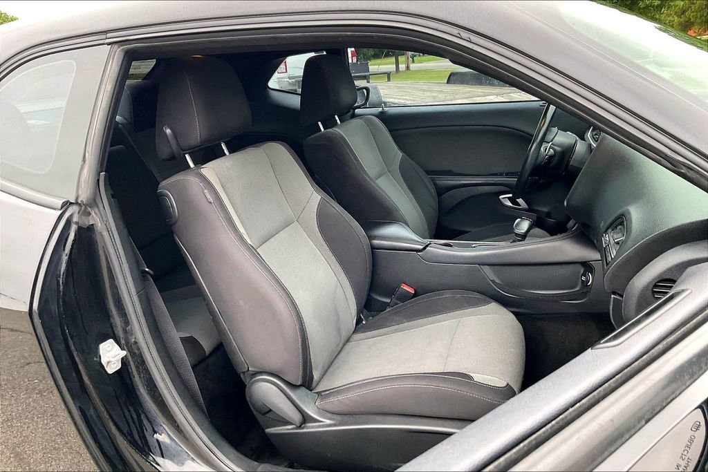 Used 2015 Dodge Challenger R/T w/ Quick Order Package 28B R/T RWD image 7