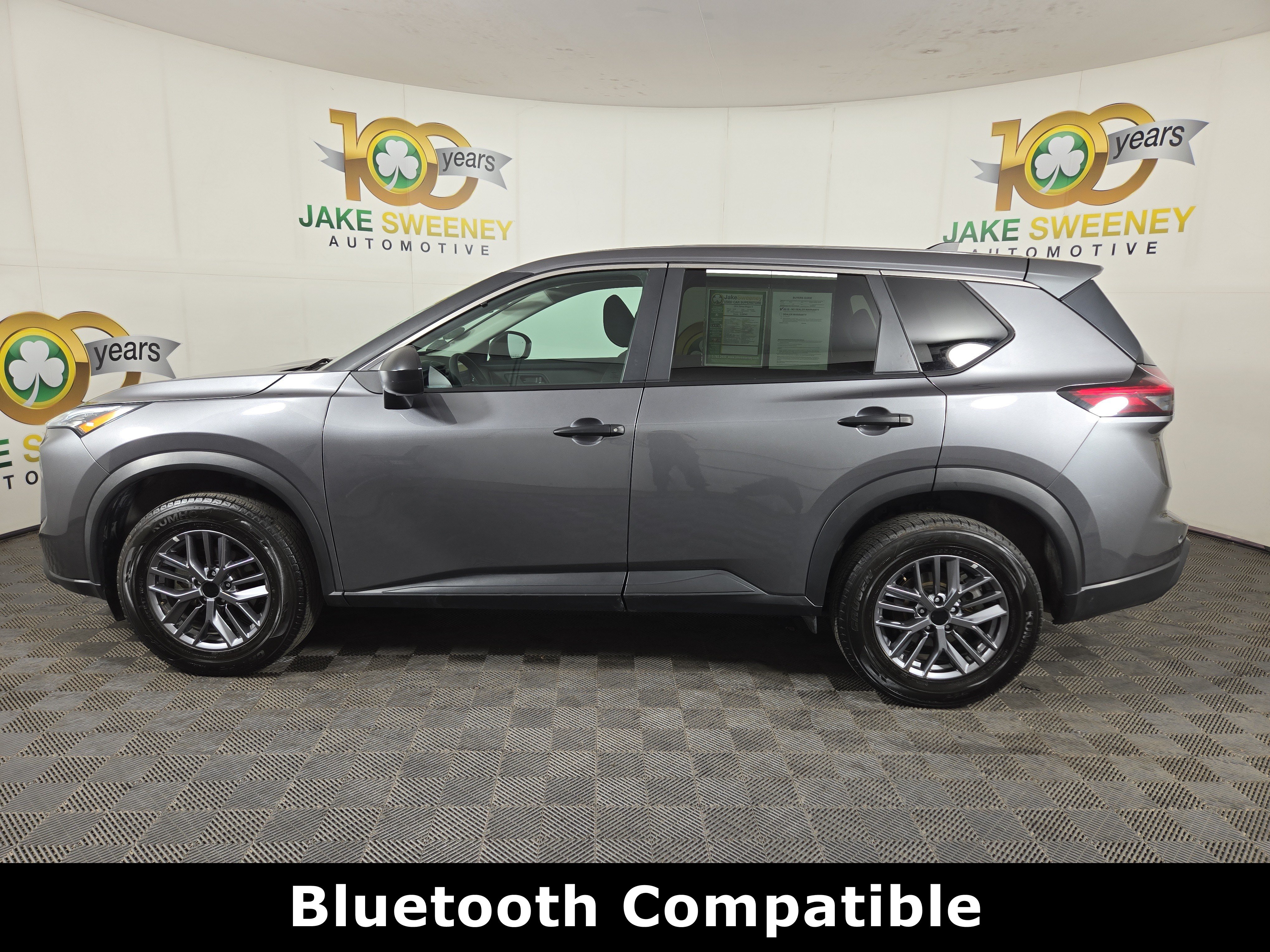 Used 2024 Nissan Rogue S AWD/4WD image 4