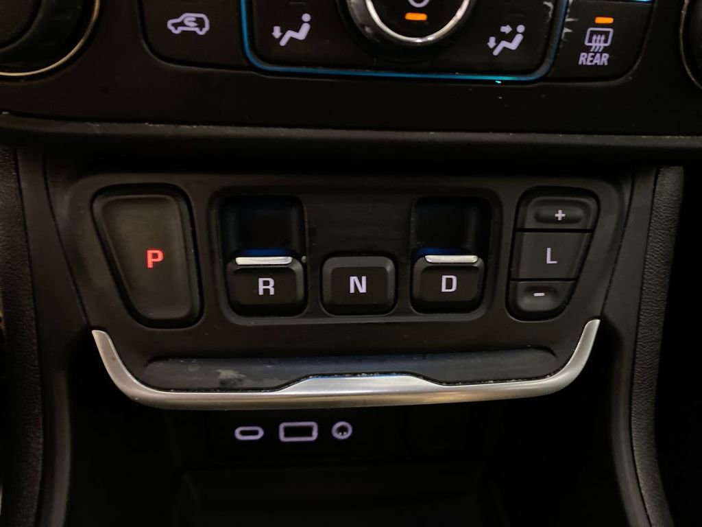 Used 2021 GMC Terrain SLT w/ Infotainment Package II image 19