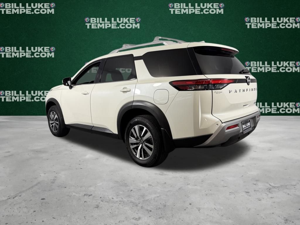Used 2024 Nissan Pathfinder SL image 11