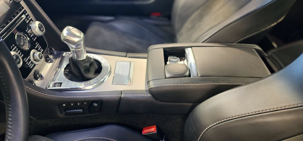 Used 2009 Aston Martin DBS Coupe RWD image 30