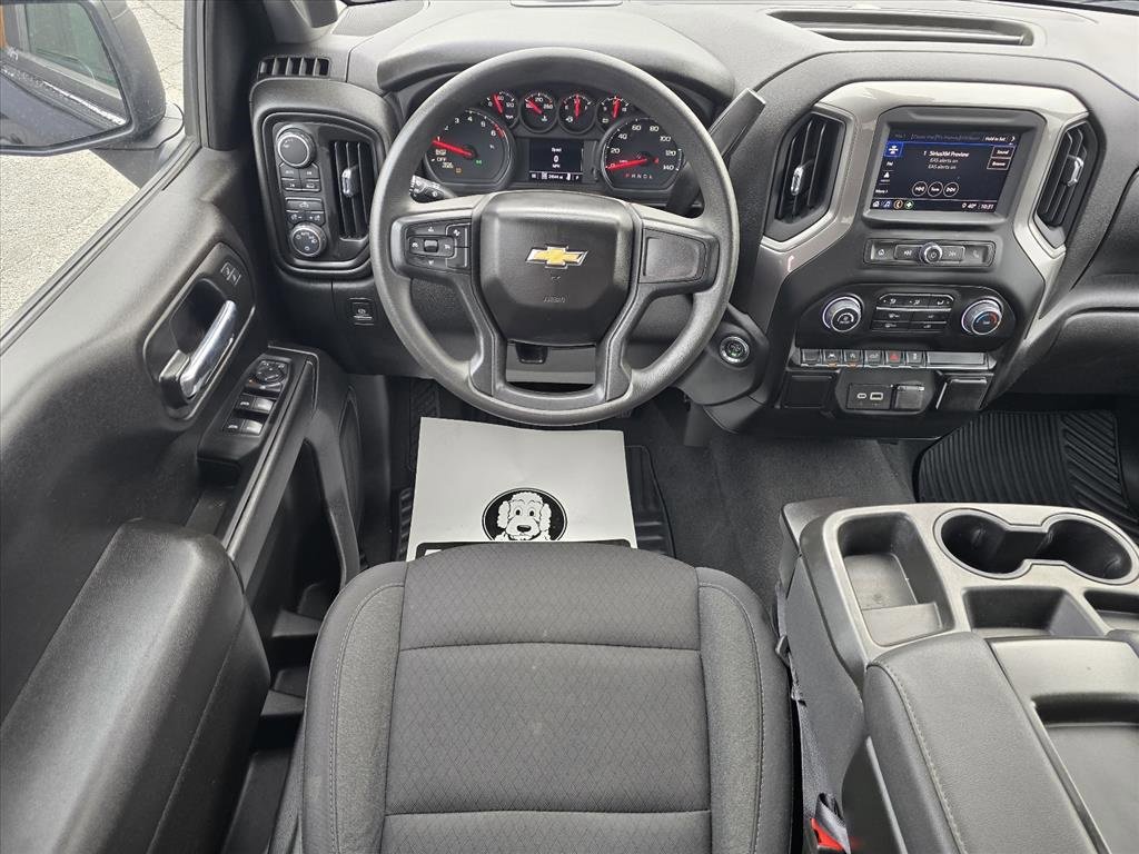 Used 2023 Chevrolet Silverado 1500 Custom image 3