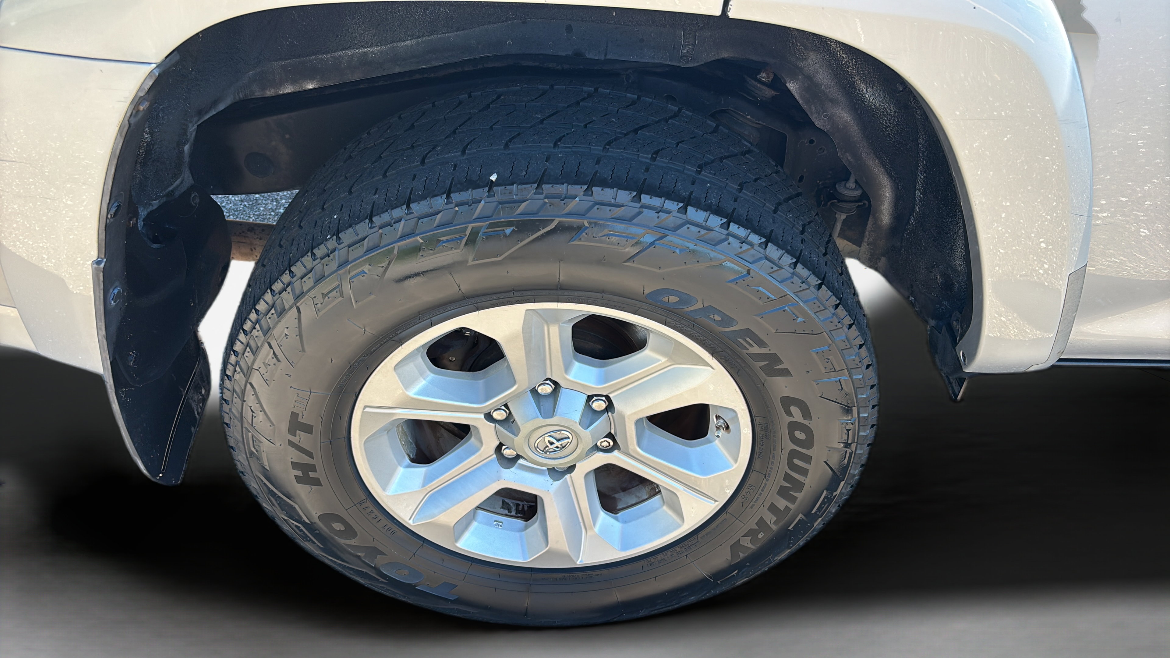 Used 2015 Toyota 4Runner SR5 RWD image 38