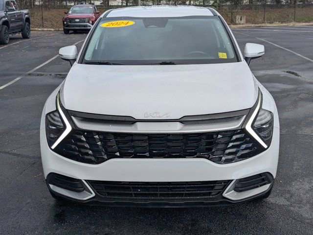 Used 2024 Kia Sportage EX FWD image 2