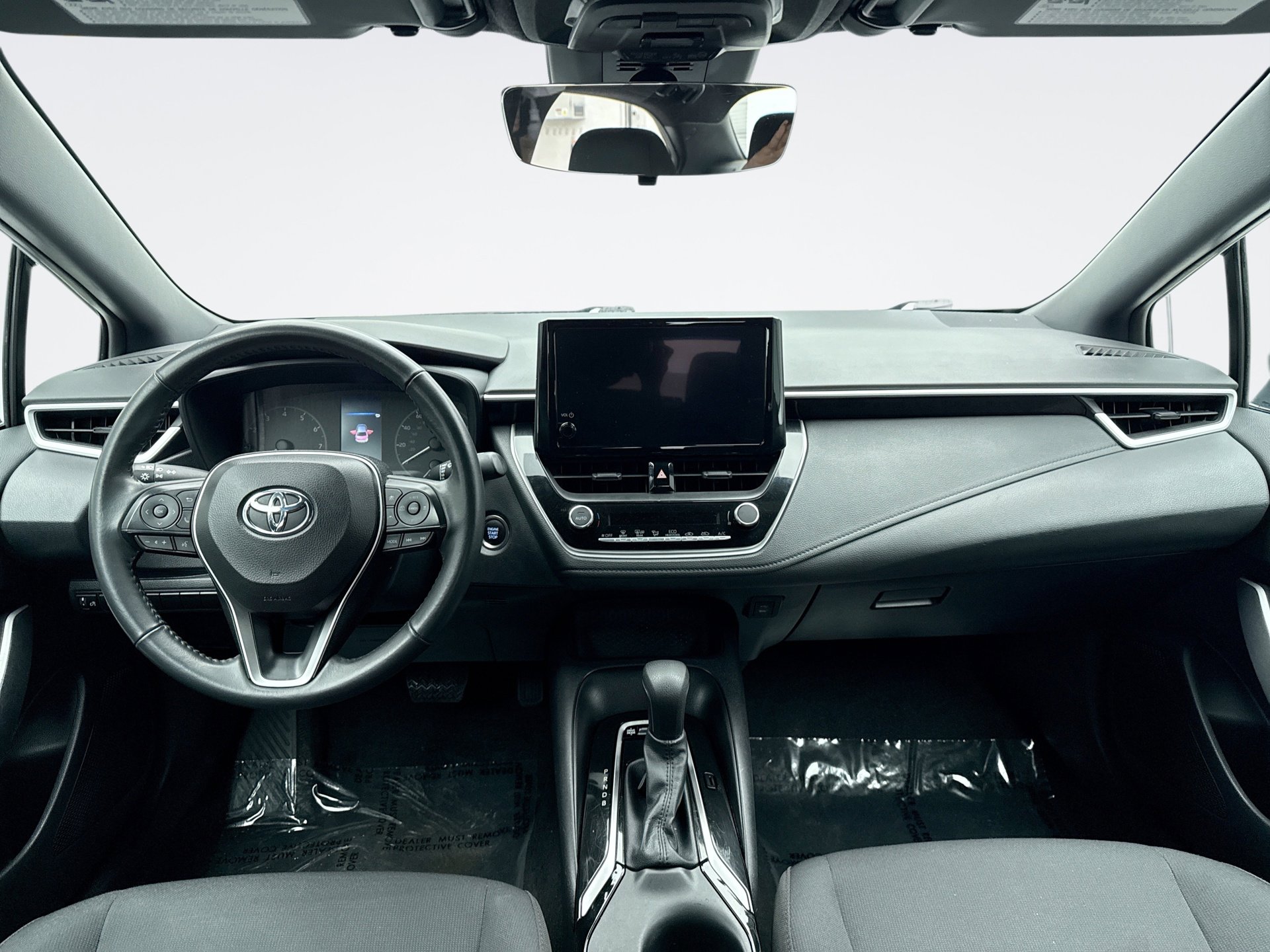 Used 2025 Toyota Corolla SE image 14