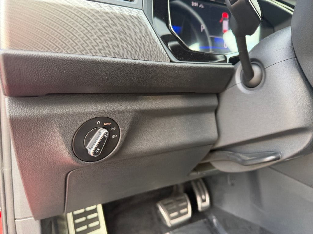 Used 2024 Volkswagen Jetta Sport FWD image 19