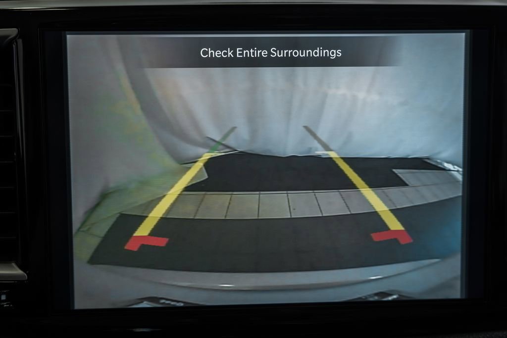 Certified 2024 Chrysler Pacifica Touring-L image 47