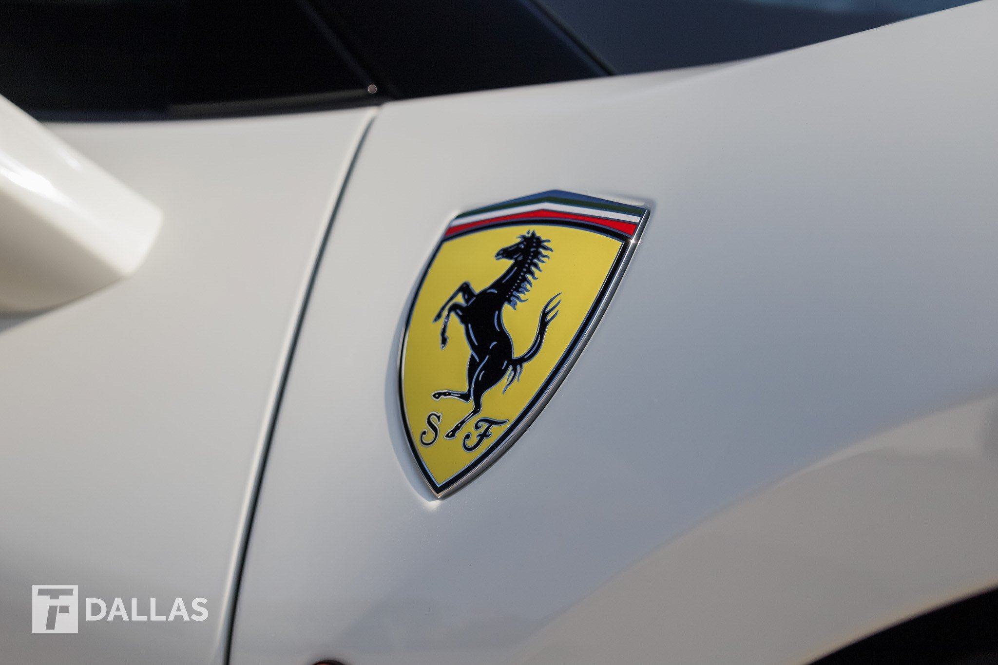Used 2017 Ferrari 488 Spider RWD image 20