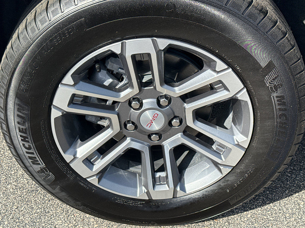 Used 2025 GMC Terrain Elevation image 10