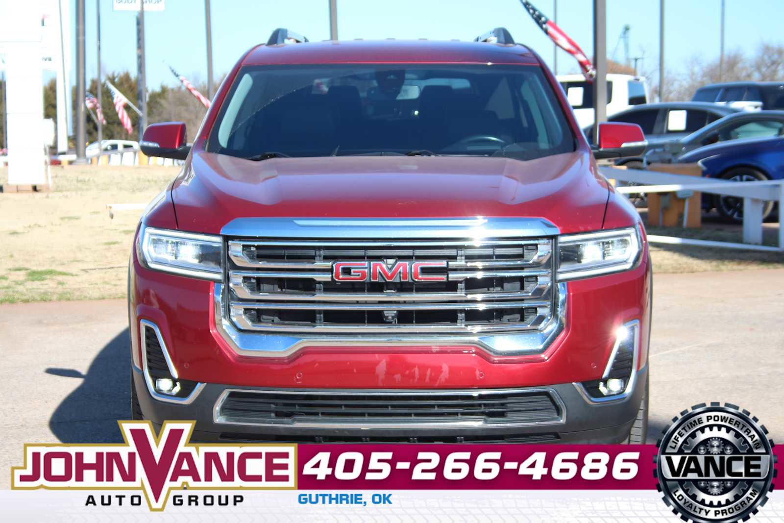 Used 2020 GMC Acadia SLT w/ Driver Alert Package II image 2