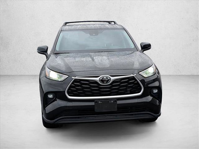 Certified 2023 Toyota Highlander LE image 2