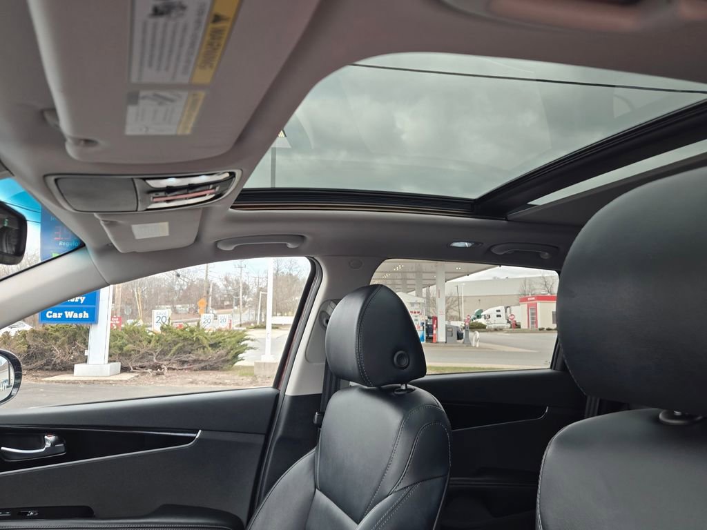Used 2020 Kia Sorento SX image 26