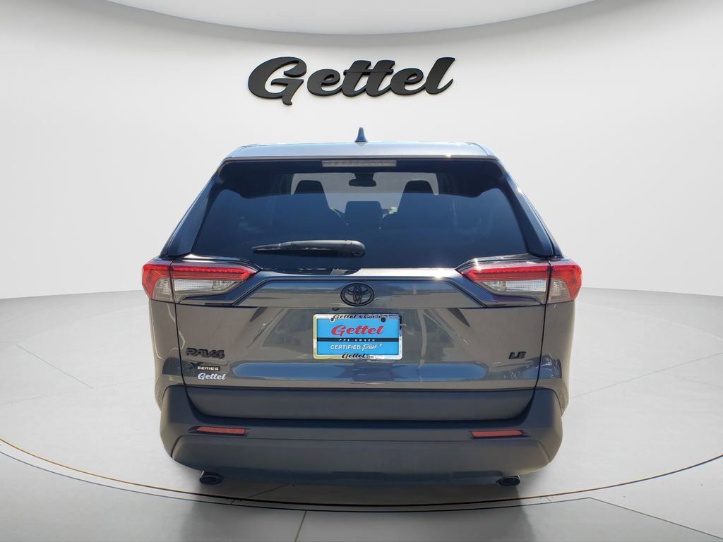 Used 2023 Toyota RAV4 LE image 5