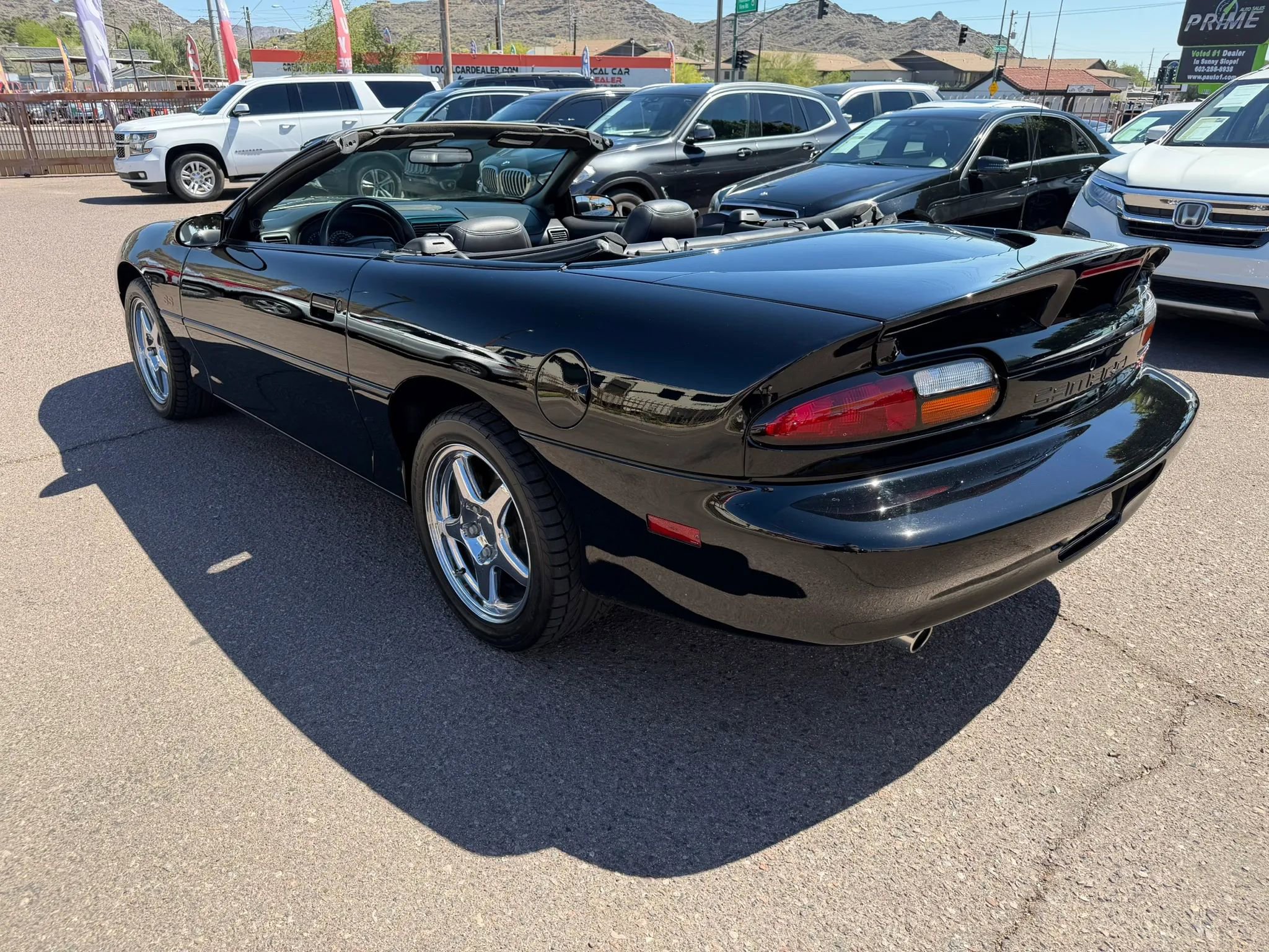 Used 2000 Chevrolet Camaro Z28 w/ SS Performance/Appearance Pkg RWD image 8