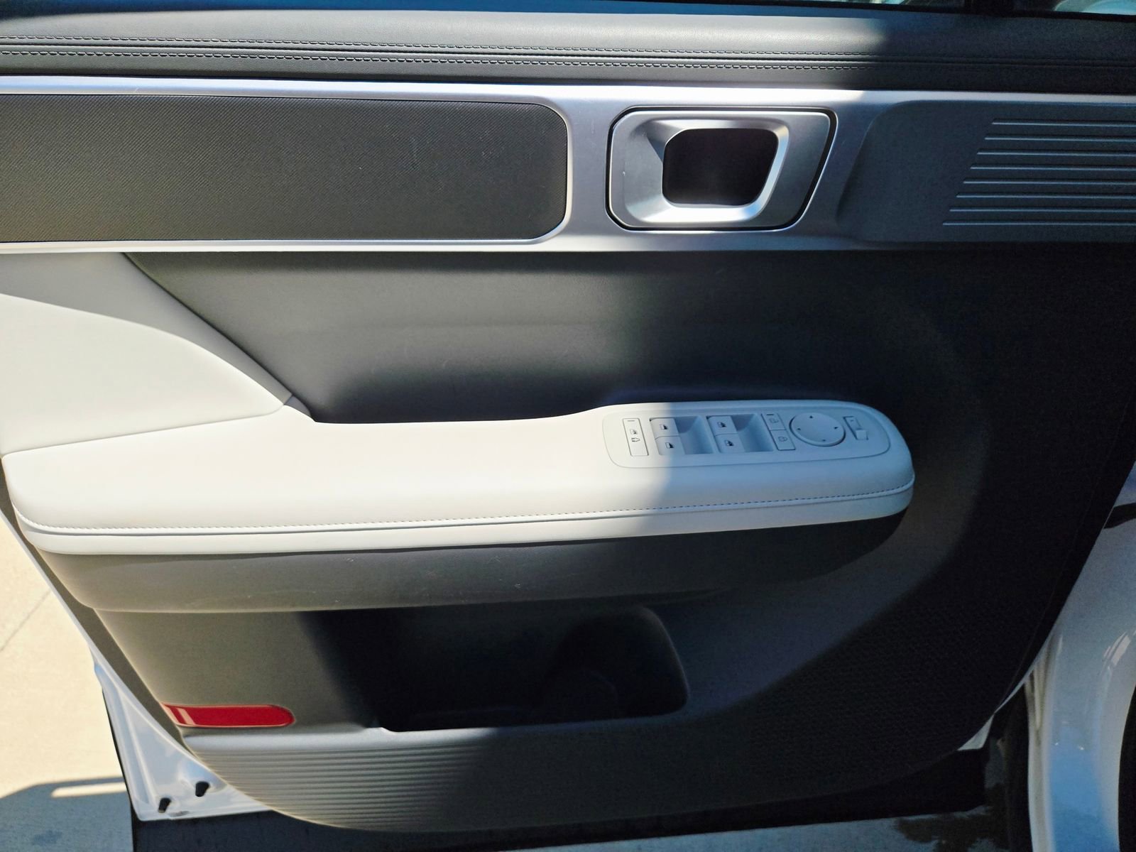 Used 2024 Hyundai Santa Fe SEL image 31