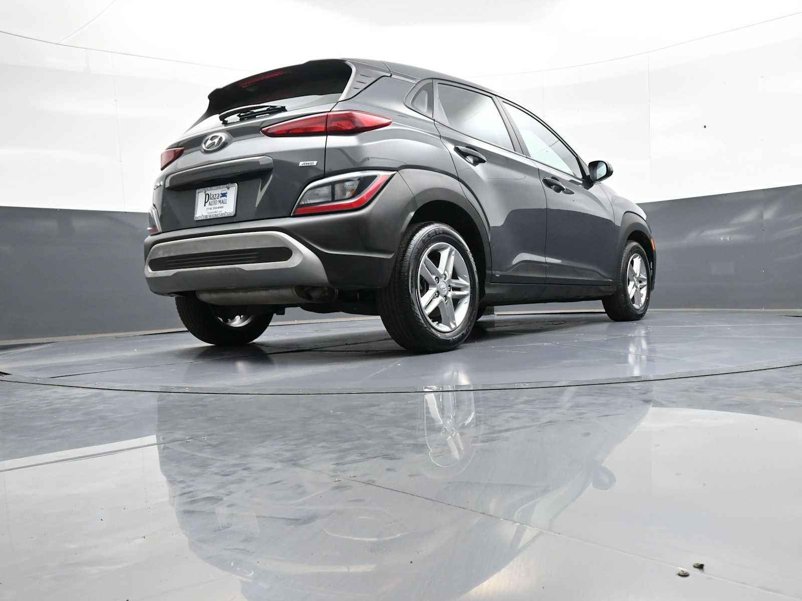 Used 2023 Hyundai Kona SE w/ Cargo Package AWD/4WD image 28