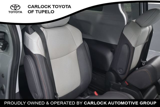 Used 2024 Toyota Sienna XSE FWD image 46