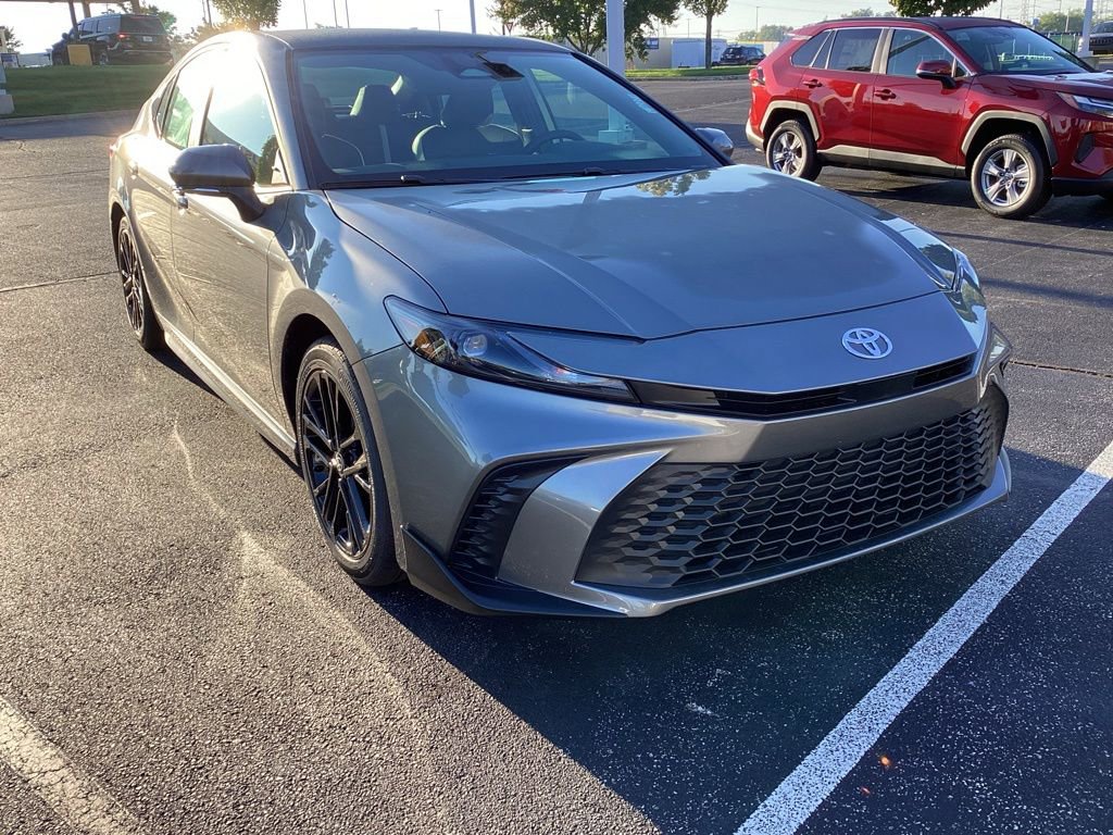 New 2026 Toyota Camry Hybrid image 1