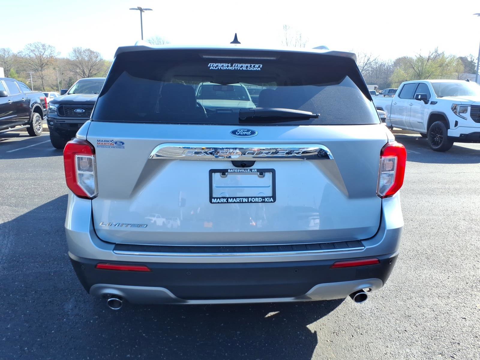 Used 2022 Ford Explorer Limited w/ Equipment Group 301A image 4