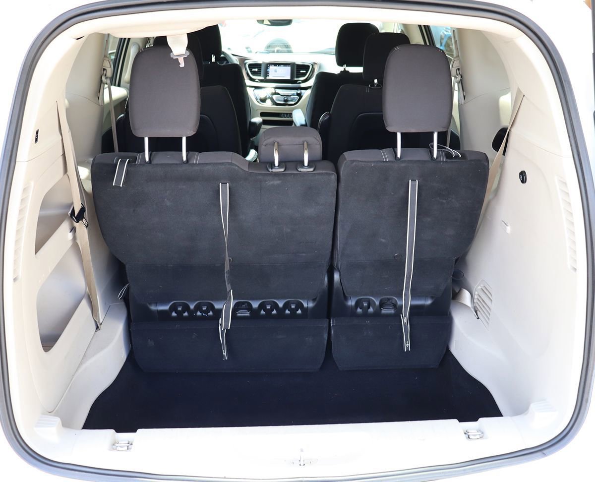 Used 2023 Chrysler Voyager LX FWD image 24