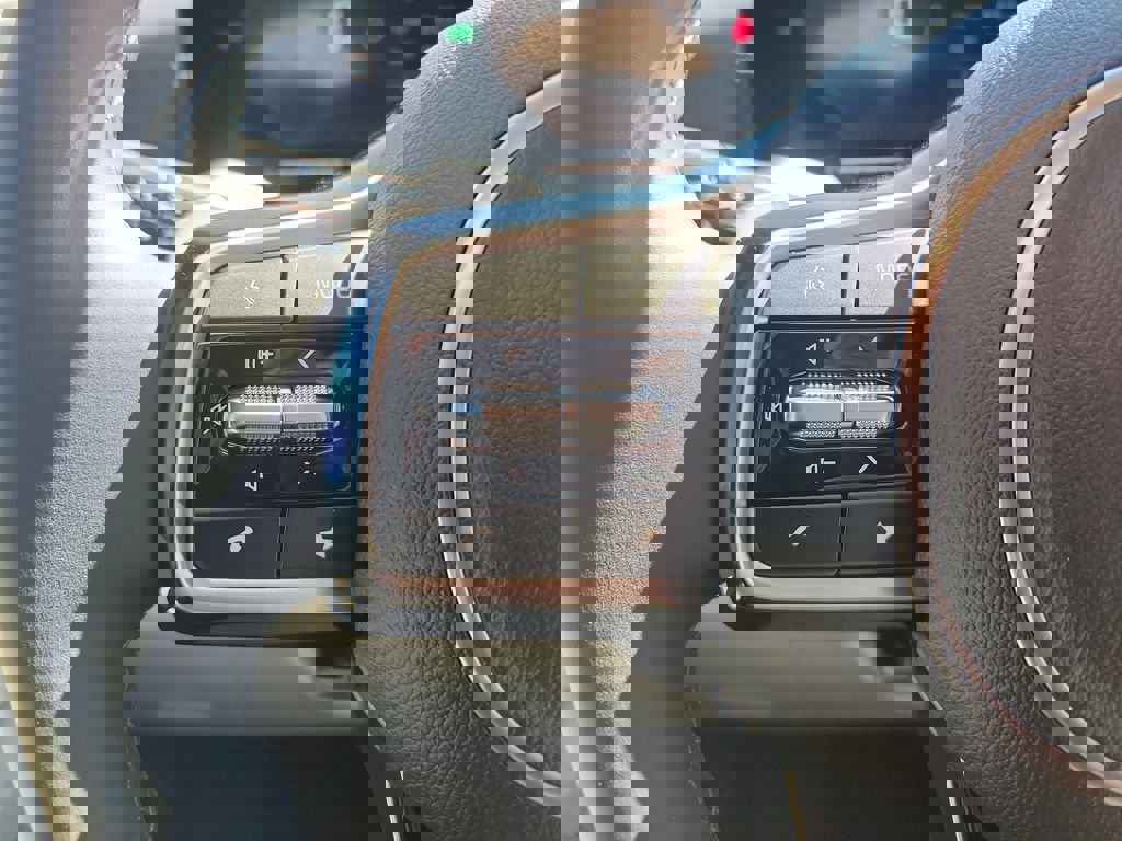 New 2026 Kia Carnival EX FWD image 27