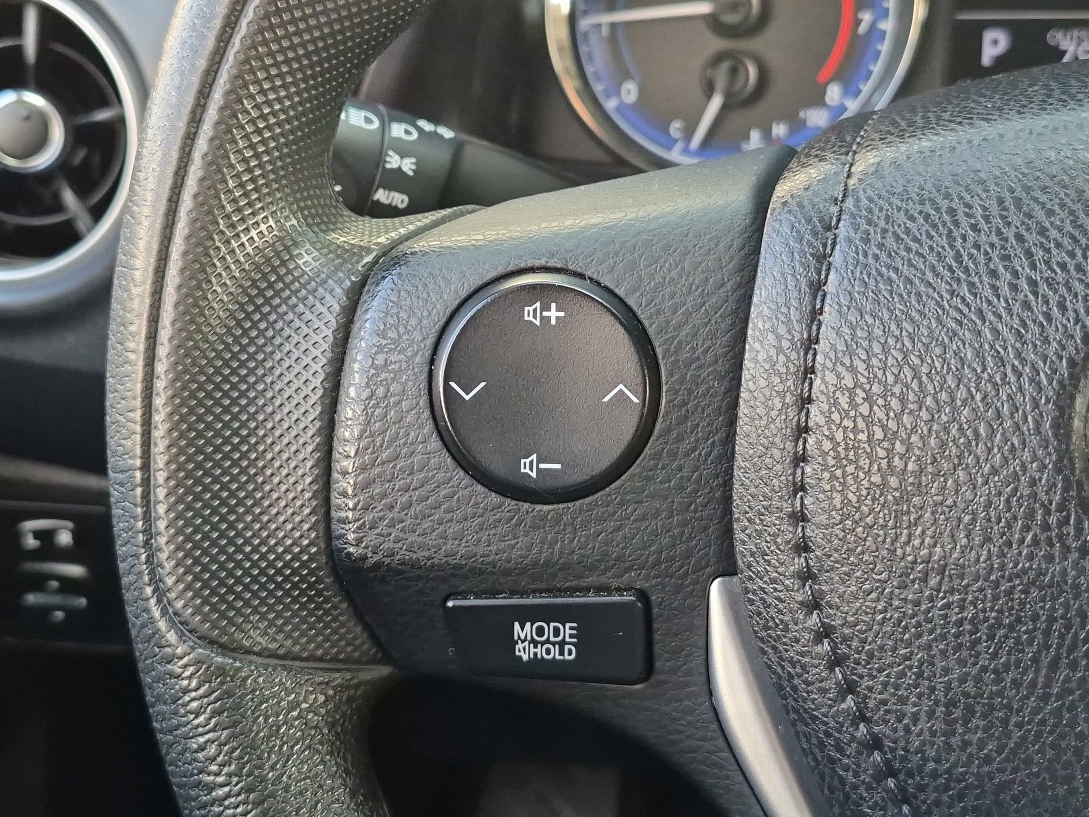 Certified 2019 Toyota Corolla LE FWD image 16