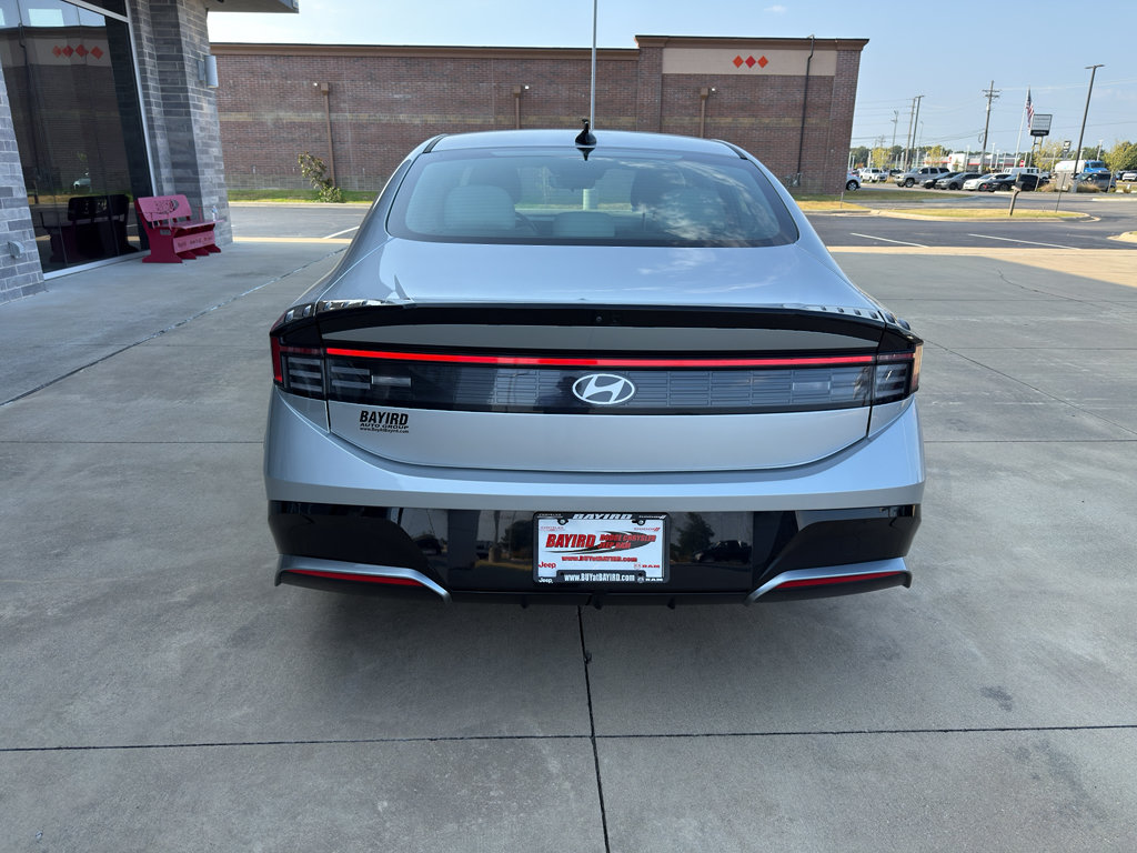 Used 2024 Hyundai Sonata SEL FWD image 8