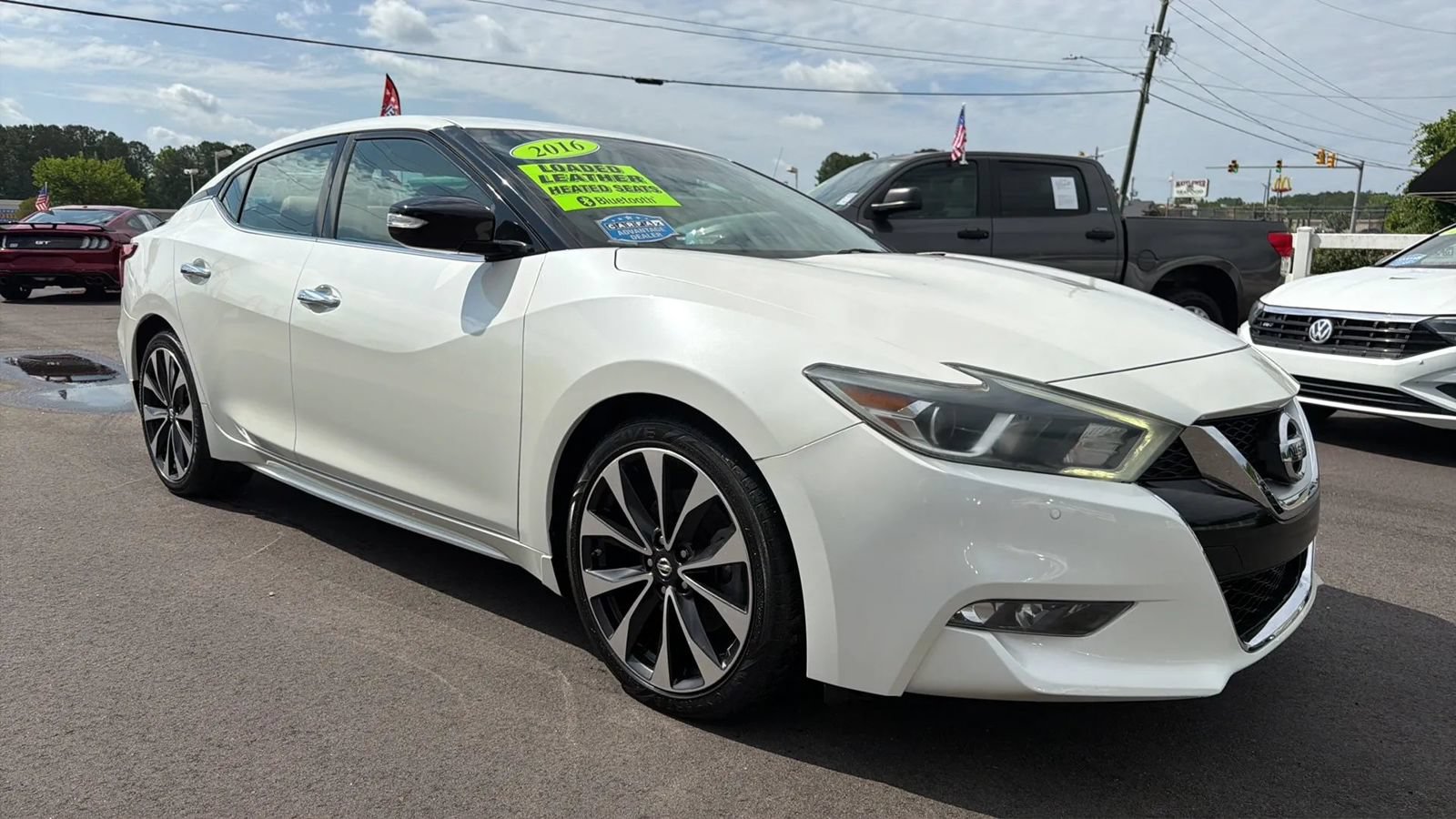 Used 2016 Nissan Maxima SR w/ Interior Lighting Package FWD image 9