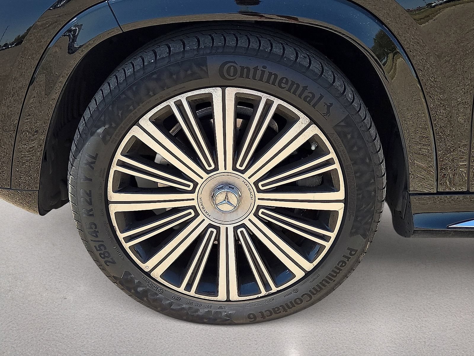 Used 2025 Mercedes-Benz Maybach GLS 600 4MATIC image 11