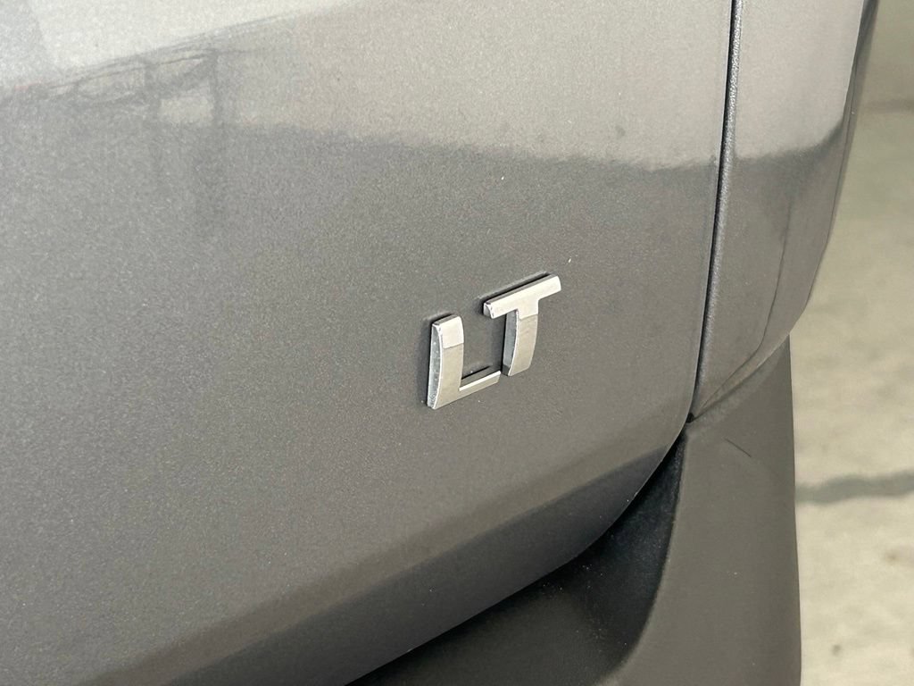 Used 2019 Chevrolet Traverse LT FWD image 43