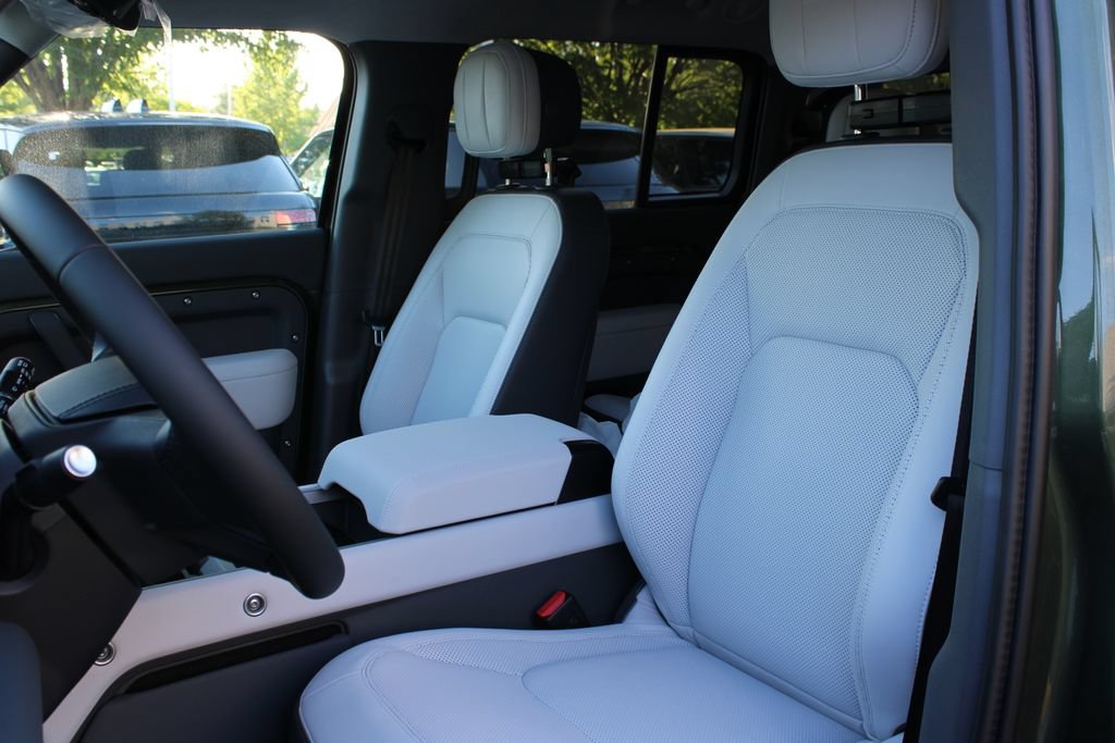 New 2026 Land Rover Defender 130 X AWD/4WD image 2