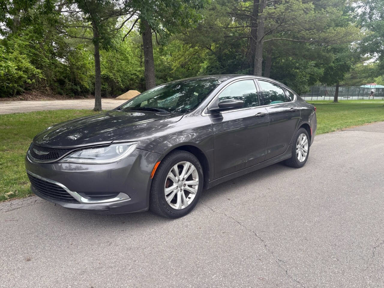 Used 2015 Chrysler 200 Limited w/ Convenience Group