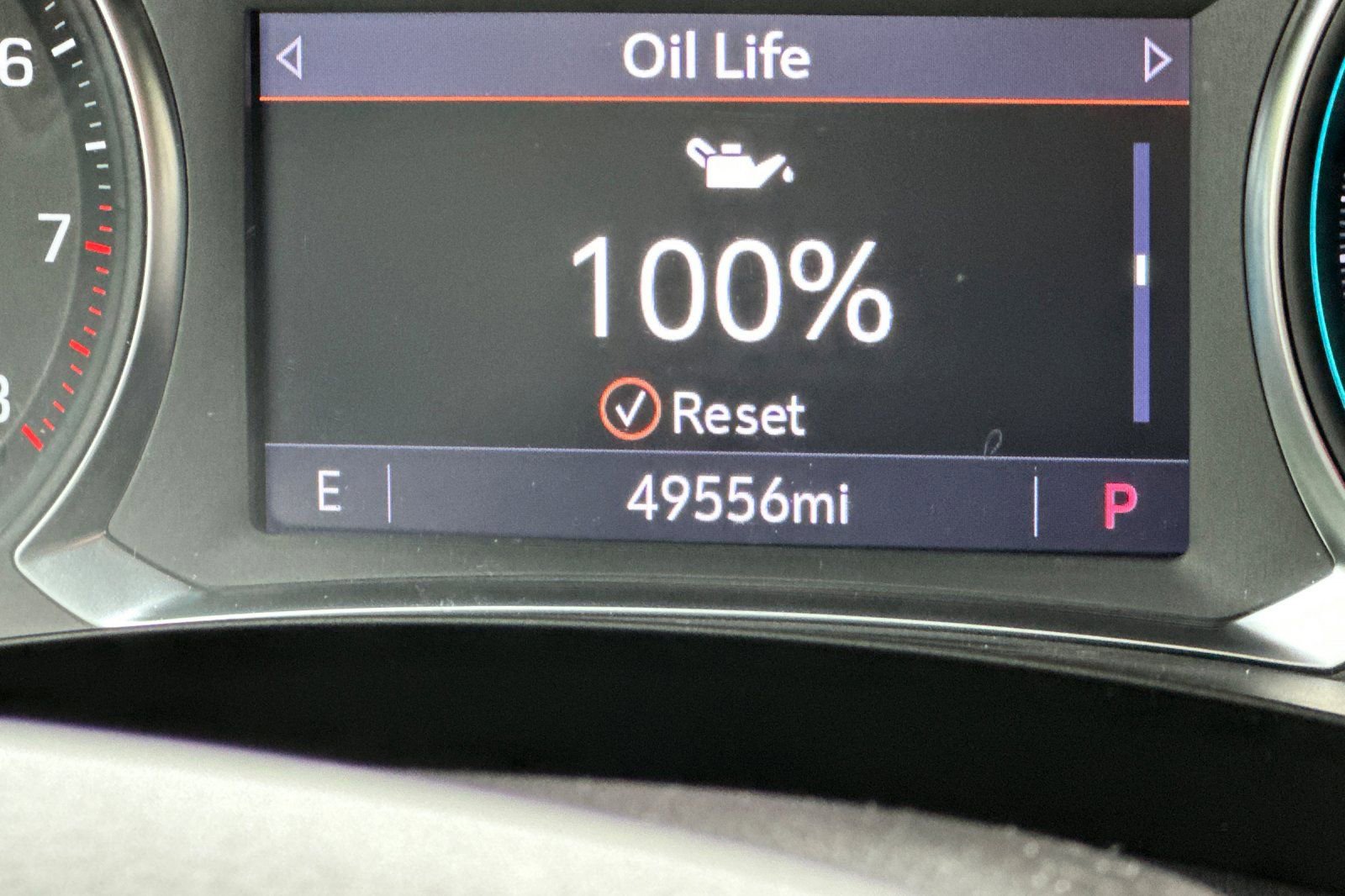 Used 2023 Chevrolet Traverse LT image 3