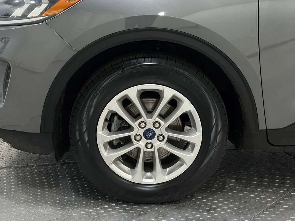 Used 2022 Ford Escape SE w/ Cold Weather Package image 33