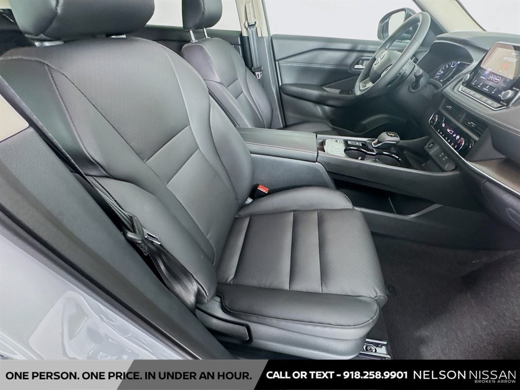 New 2026 Nissan Rogue Dark Armor FWD image 28