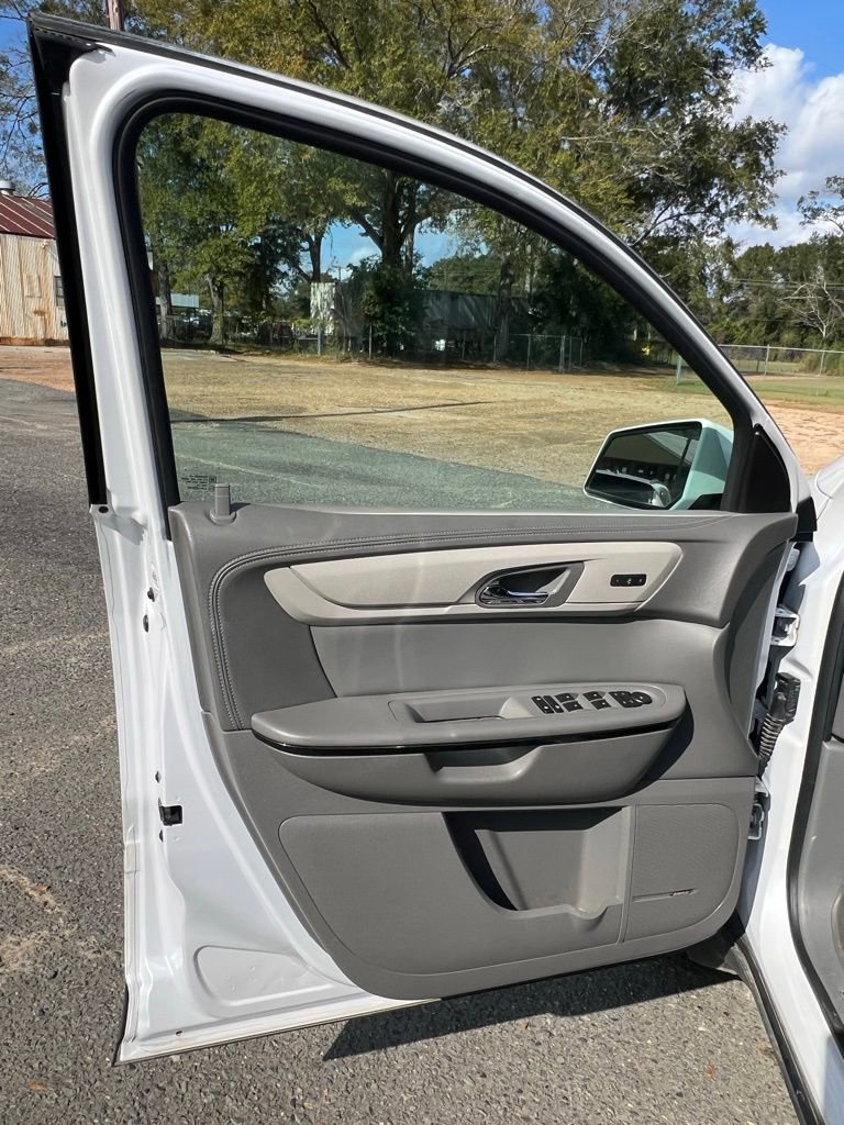 Used 2016 Chevrolet Traverse LTZ image 6