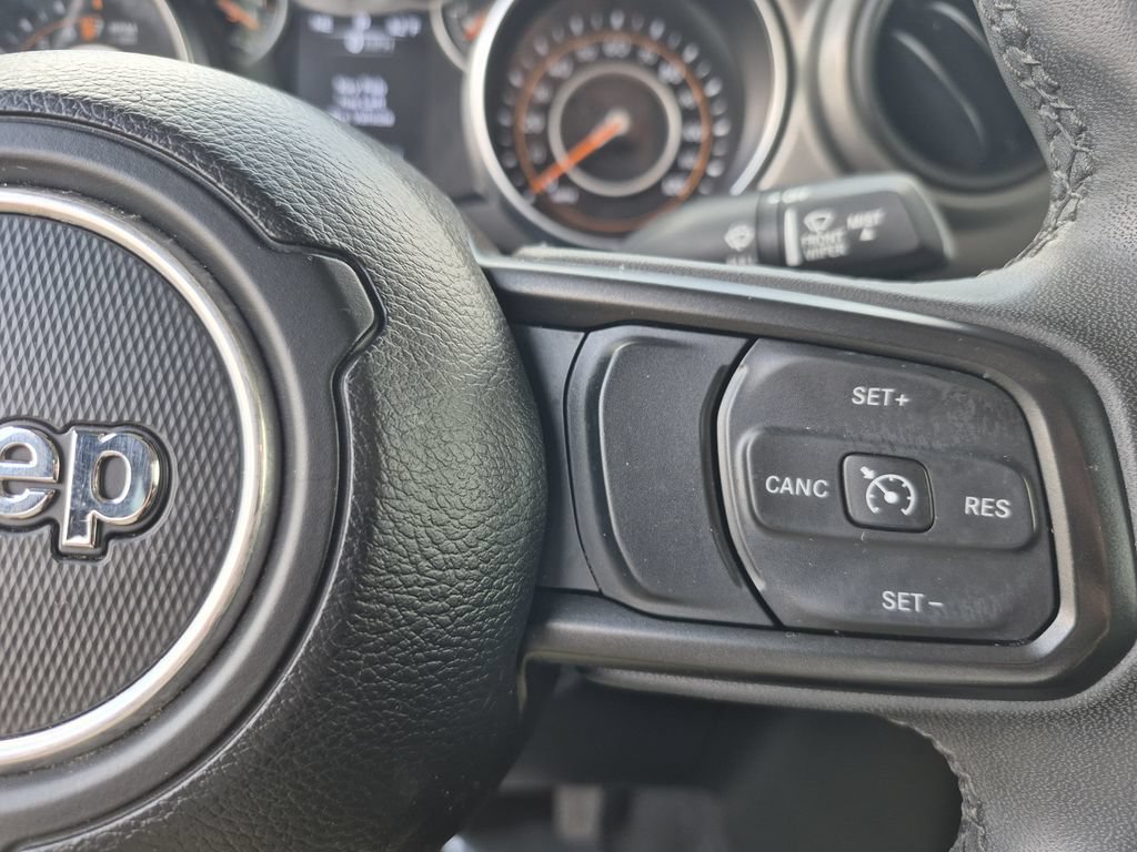 Used 2023 Jeep Gladiator Sport AWD/4WD image 19