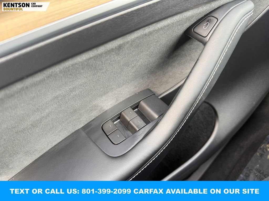 Used 2023 Tesla Model Y Long Range AWD/4WD image 16